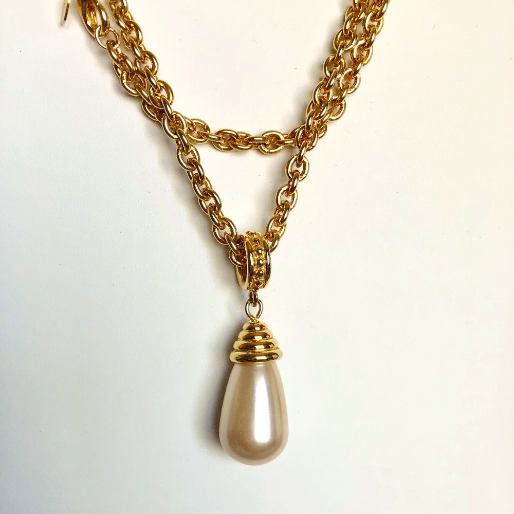 Premier Designs Gold Tone & Faux Pearl Pendant